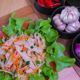 ยำหมูยอ