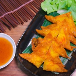 เกี๊ยวปูอัดห่อชีส