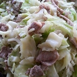 ข้าว+หมูผัดกระหล่ำปลี