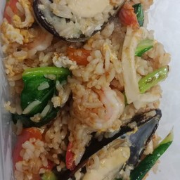 ข้าวผัดทะเล