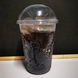 โค้กใส่น้ำแข็ง