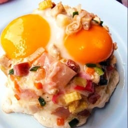 ไข่เจียวบุฟเฟ่ต์ - ศูนย์อาหารสุขใจ ข้างรพ.เพชรเวช ศูนย์อาหารสุขใจ