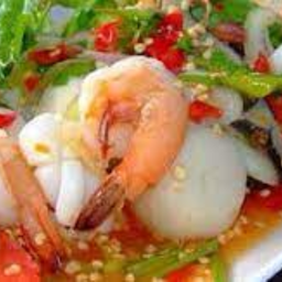 ยำรวมมิตรทะเล (Spicy Vermicelli and Seafood Salad)