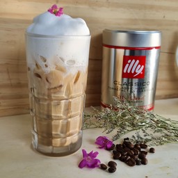 กาแฟเย็น Signature Blend