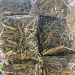เจ๊เฟิร์น ยำแซ่บทุกอย่าง 15 บาท