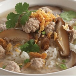 ข้าวต้มหมูสับ