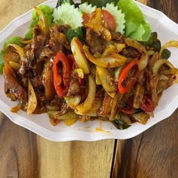 ผัดพริกเผาขาหมู เป็นกับข้าว