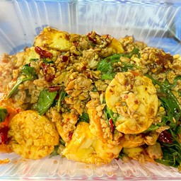 กะเพราป่าเต้าหู้ + หมูสับ (กับข้าว)