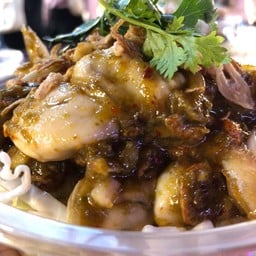 ร้านยำหอยแซ่บ