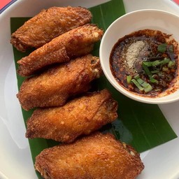ปีกไก่ทอดน้ำปลา