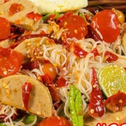 ตำขนมจีนหมูยอไข่เค็ม