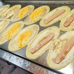 ขนมโตเกียว หน้าตลาดสดตราภูงา