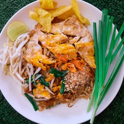 ผัดไทยผูกโบว์ & Coffee - cha