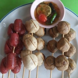 ร้านใบบัวข้าวเหนียวเขี่ยวงู