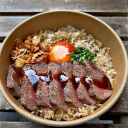 [อร่อยซ่ากับโค้ก] ข้าวผัดมันเนื้อวากิวออสเตรเลีย + โค้ก ออริจินัล (กระป๋อง)