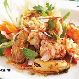 ลาบรวมทะเล