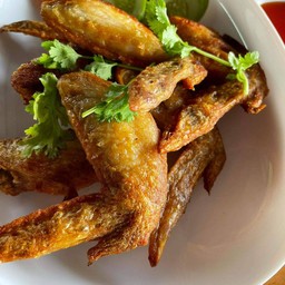 ปีกไก่ทอดน้ำปลา