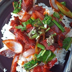 ข้าวเนื้อแดง