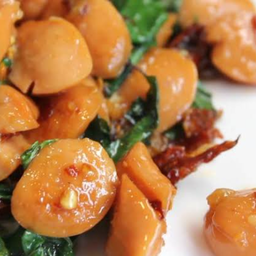 ข้าวกะเพราไส้กรอก