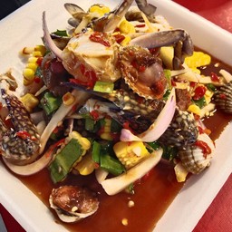 ยำปูม้า+หอยแครง