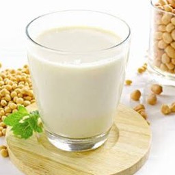 น้ำเต้าหู้ธรรมดา 10 ถุง ฟรี 1ถุง