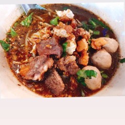 เตี๋ยวเรือ อาบัง สาขา2 หลังราชภัฏเชียงใหม่