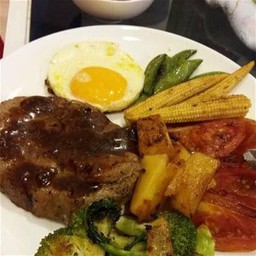 สเต็กหมูพริกไทยดำ