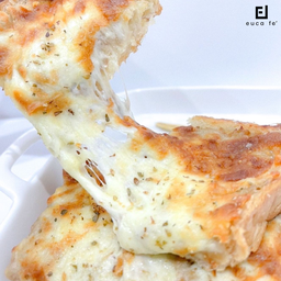 ยูคาทูน่าลาวาชีส