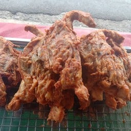 ไก่ทอดม้ง เซเว่น วัดไชนาวาส