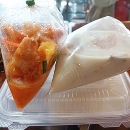 ข้าวกล่องราด2อย่าง(ให้ลูกค้าหมายเหตุมาเลยนะครับว่าเอาอะไร2อย่าง)