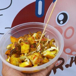 แซ่บหลาย