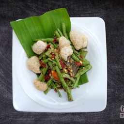 ตำถั่วฝักยาว