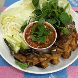 ครัวพอใจ&อีสานแซ่บ