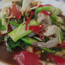 ตำคะน้า กุ้งสด (ปลาร้า)