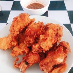 ไก่ทอดไฮโซ
