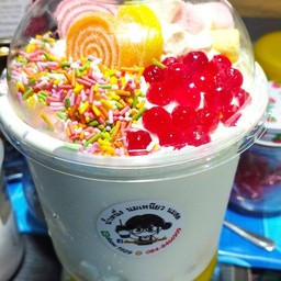 ปังเย็นปั่น นมสด+ท็อปปิ้ง