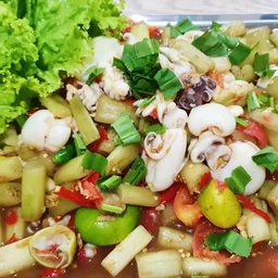 ตำไหลบัวปลาหมึก