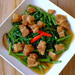 ผัดผักบุ้ง (กับข้าว)