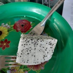 กะเพราถาด ริมบึง