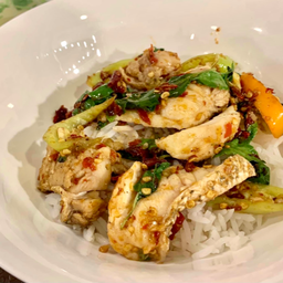 ข้าวกะเพราปลากะพง ธรรมดา