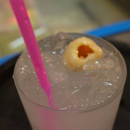 ลิ้นจี่โซดา