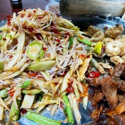 ส้มตำปูม้าจ่าเล็ก ยำปูม้า  หอยดอง หอยนางรม หอยแมลงภู่ แคปหมู ตลาดถนอมมิตร