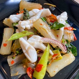 เซียงไฮ้ผัดฉ่าปลาหมึก