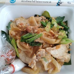 Stir Fried Wide Noodles With Soy Sauce