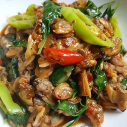 ผัดฉ่าหอยลายราดข้าว