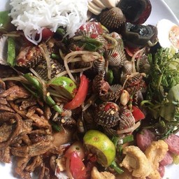 ตำถาดหอยแครง