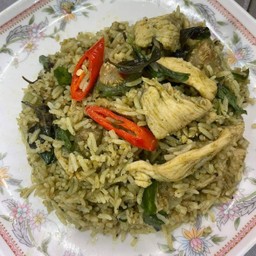 ข้าวคลุกพริกแกงเขียวหวาน