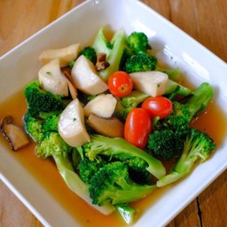 ผัดบล็อคโคลี่ Stir Fried Broccoli