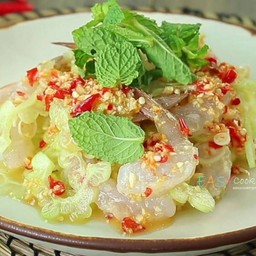 ยำมะระกุ้งสด