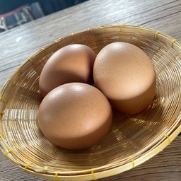 ไข่ต้มใบละ15บาท